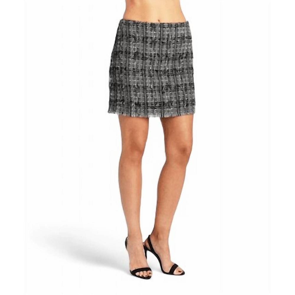 NEW DREW raya skirt in black